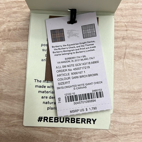 Brand new never used Burberry crossbody bag - Picture 3 of 4